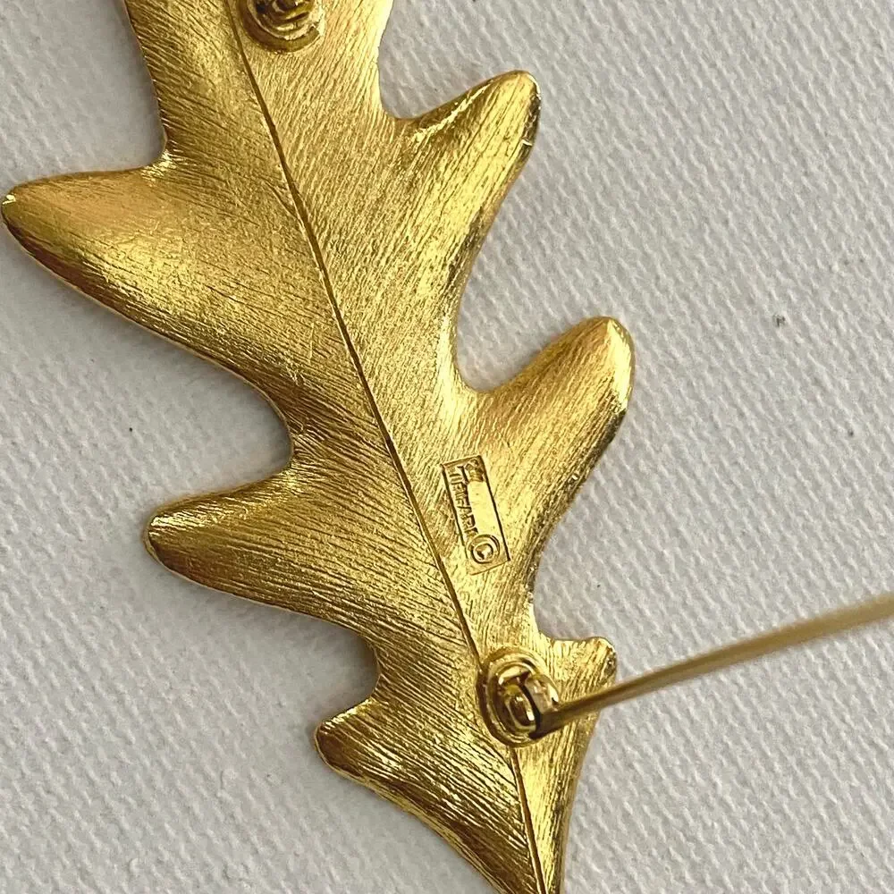 Vintage Crown Trifari Gold Tone Oak Leaf Brooch Pin MCM Mother's Day Gift